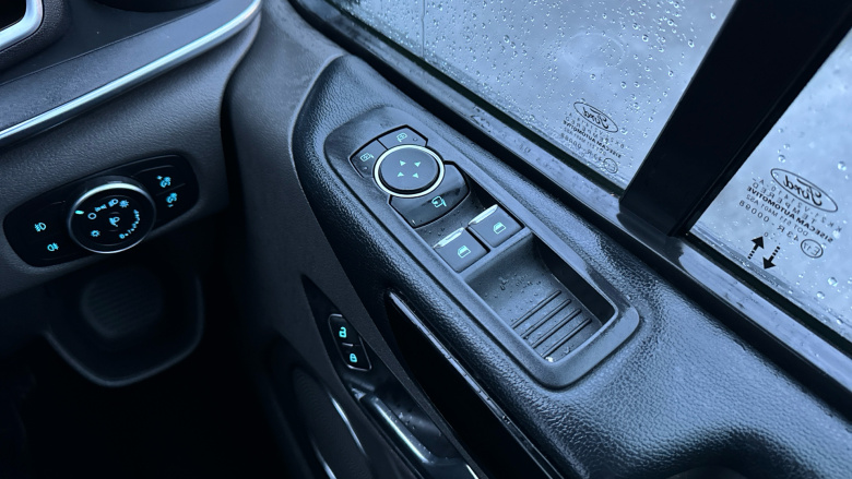 Ford Tourneo Custom Transit Custom Tourneo L2 Diesel Fwd 2.0 EcoBlue 185ps L/R 8 Seat Titanium X Auto